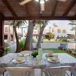 Dom wakacyjny Ammos 20 Side Seaview Larnaca