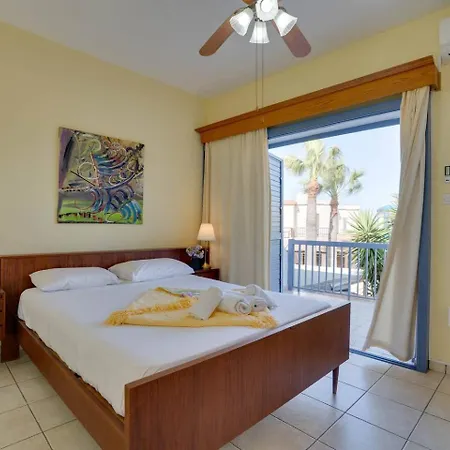 Ammos 20 Side Seaview * Larnaca