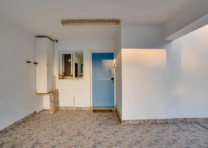 Ammos 20 Side Seaview Larnaca